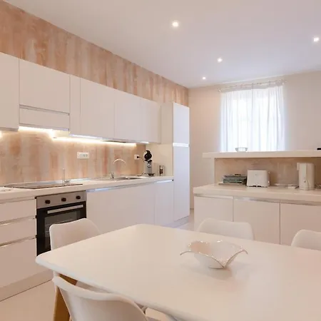 Appartement 3 - Downtown - 2 Min From Palais Festivals Cannes