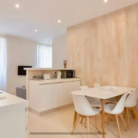 Daire 3 - Downtown - 2 Min From Palais Festivals *